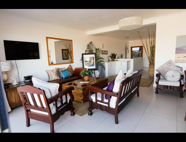 5 BEDROOM HOUSE TO LET IN TAMBOERSKLOOF